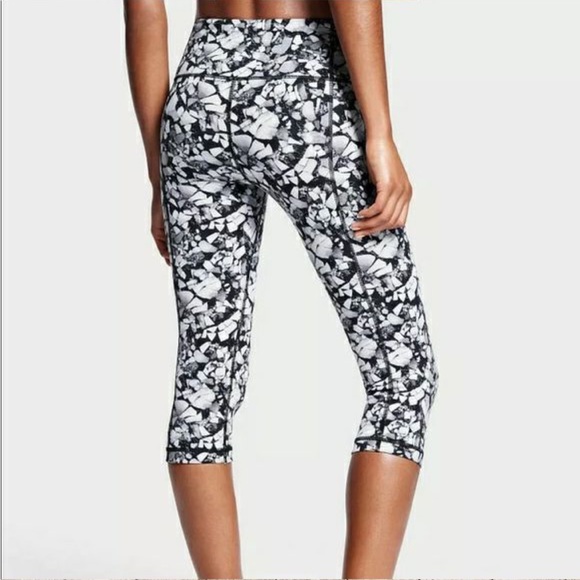 Victoria Secret VSX Sport Leggings Workout Yoga Athliesure Pants Size SP - Picture 1 of 8
